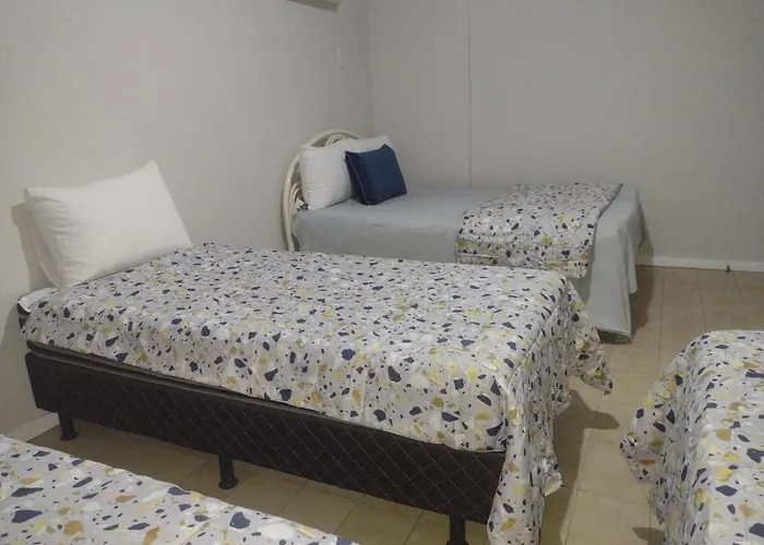 amplo 10 mim da praia